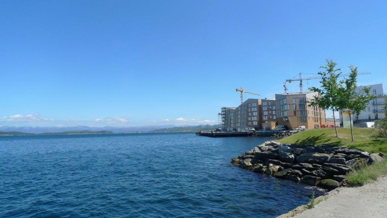 Siriskjeret -apartment With Sea View Leilighet *